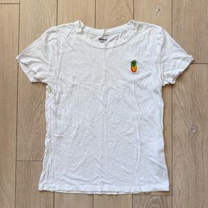 Sunday Best Pineapple Embroidery T Shirt in White Women’s Size Small